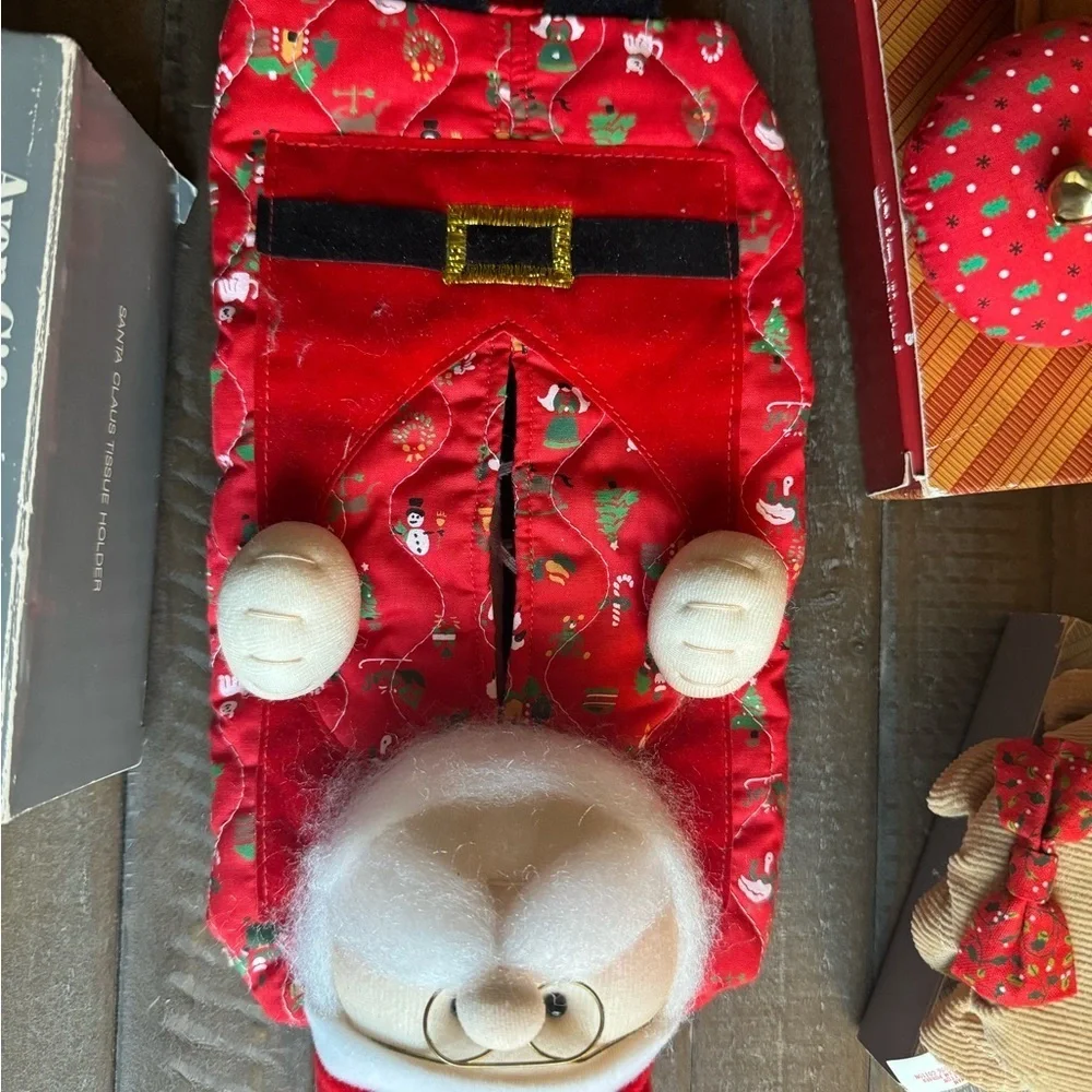 VTG 80s Avon Santa Claus Rectangular Tissue Box and 2 door knob decor